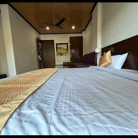 Hotel 7 Heavens Mussoorie Dış mekan fotoğraf