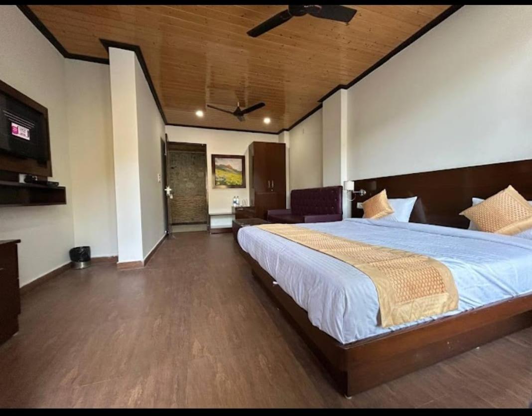Hotel 7 Heavens Mussoorie Dış mekan fotoğraf